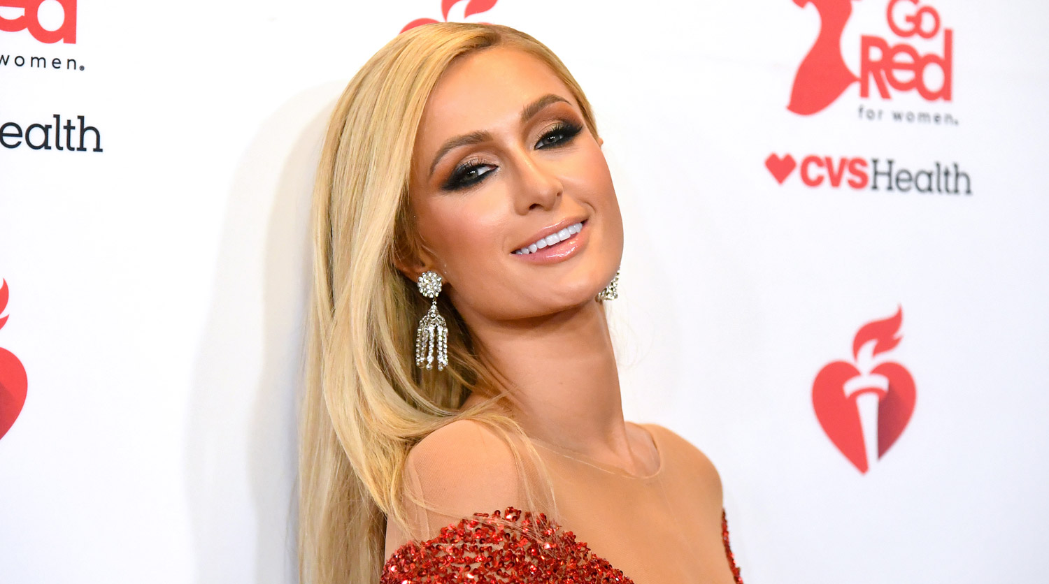 Paris Hilton Will Be Streaming a Live DJ Set for Charity!